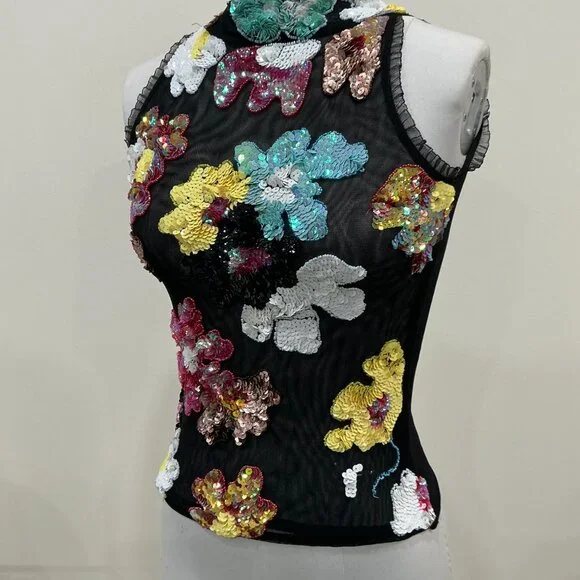 Top - Picture 2 of 3